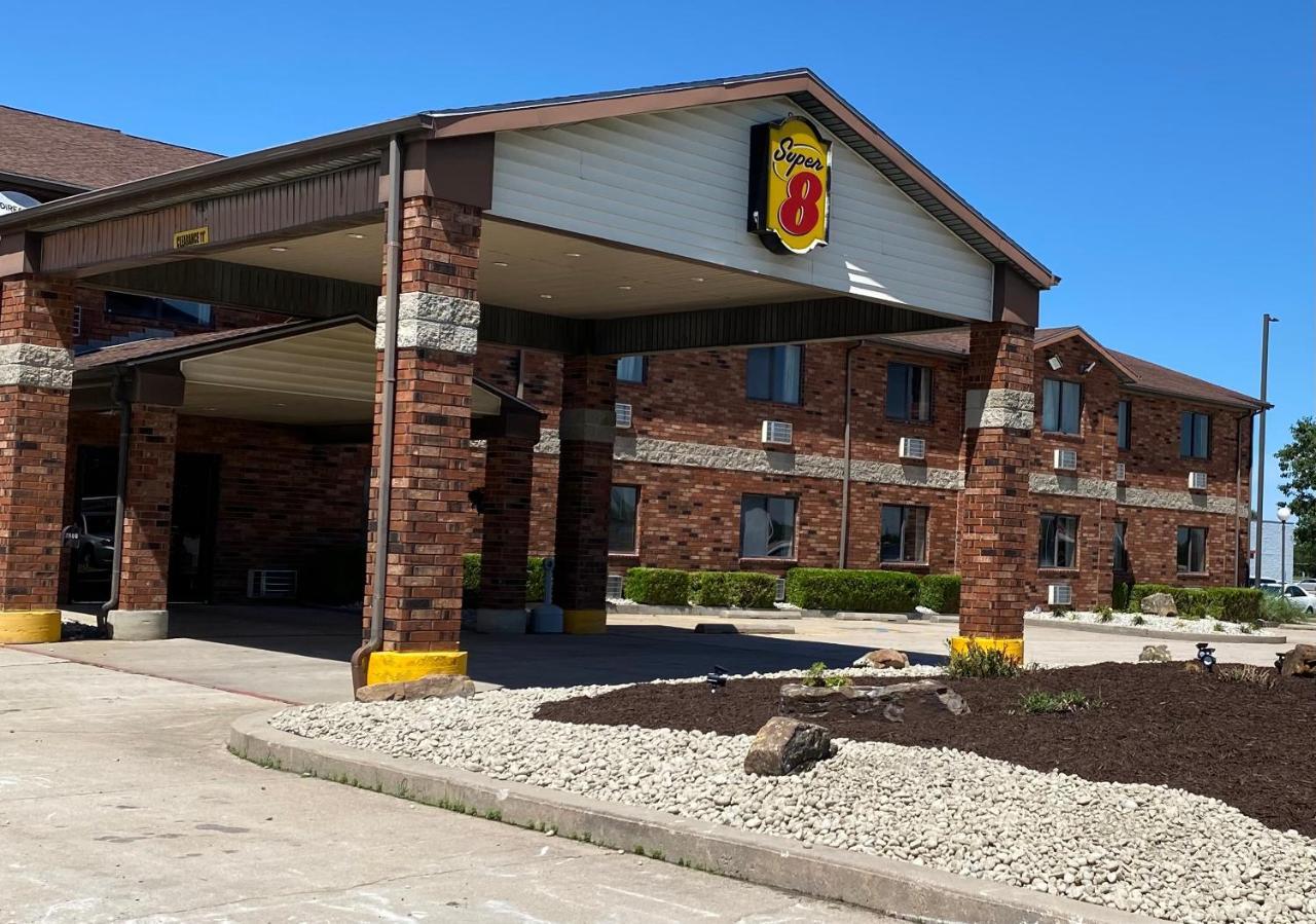 Hotel Super 8 By Wyndham Independence Ks Exterior foto