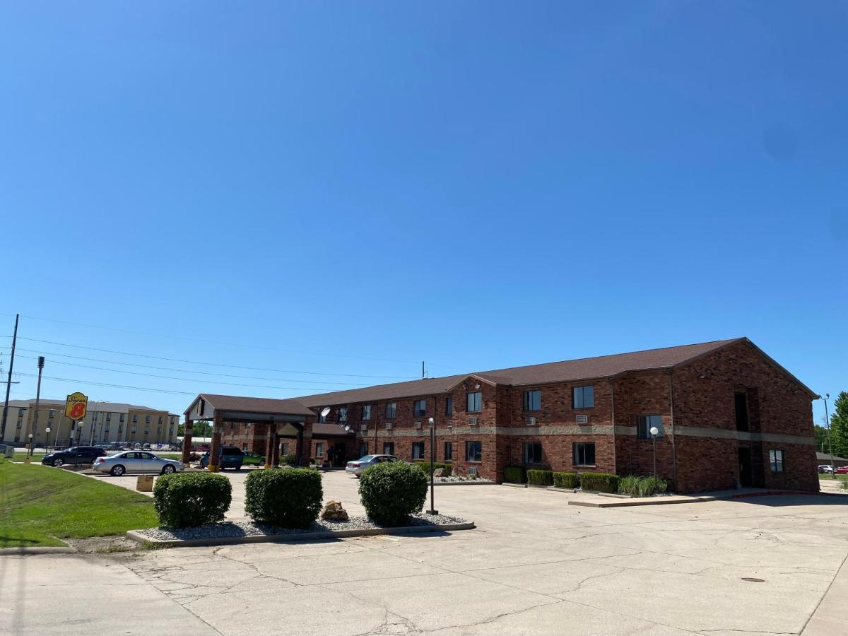 Hotel Super 8 By Wyndham Independence Ks Exterior foto
