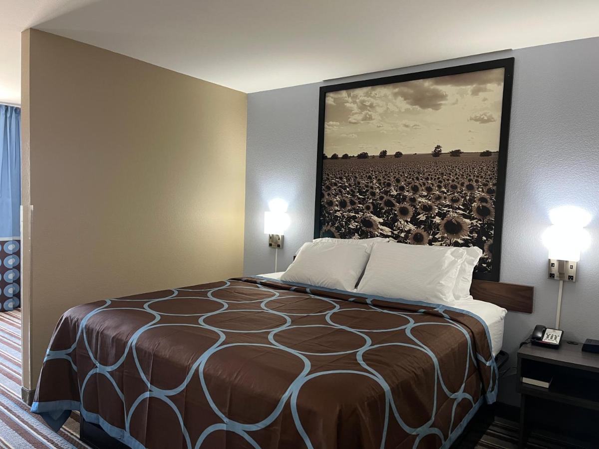 Hotel Super 8 By Wyndham Independence Ks Exterior foto