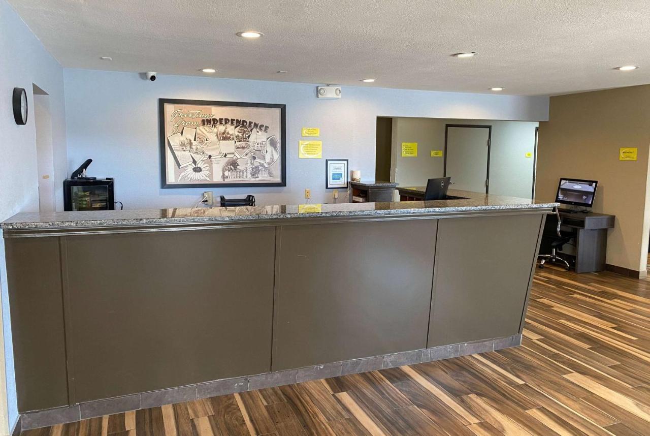 Hotel Super 8 By Wyndham Independence Ks Exterior foto